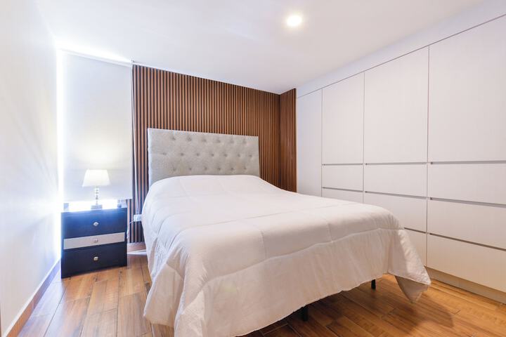 Room 32 of 169