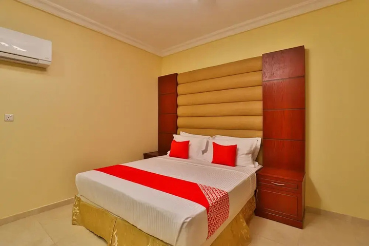 Room 5 of 14