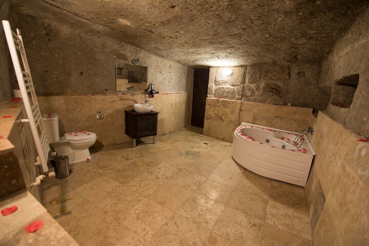 Room 407 of 578