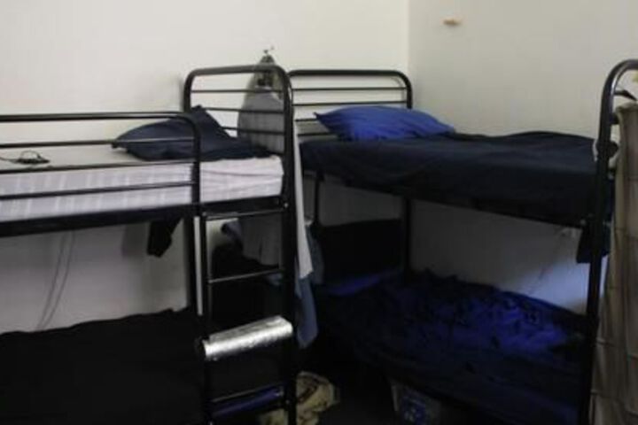 Room 8 of 16