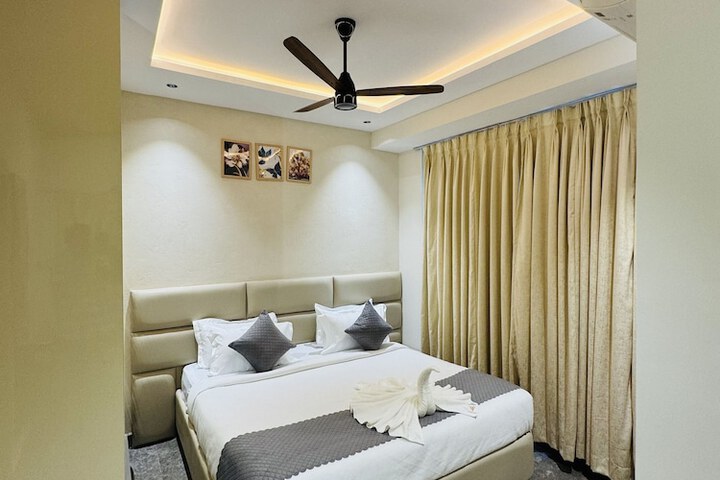 Room 3 of 59