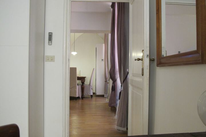 Room 84 of 142