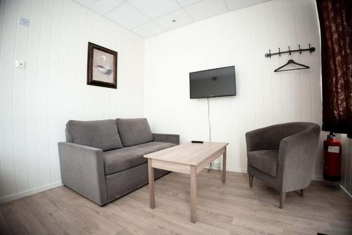 Room 21 of 32