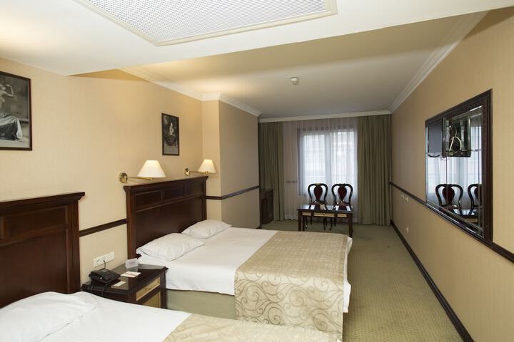 Room 58 of 114