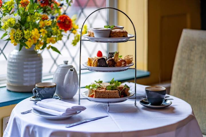 Breakfast/Coffee Service 86 of 149