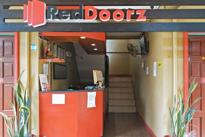 RedDoorz at Bankal Lapulapu
