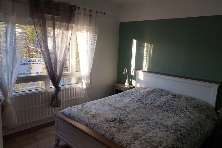 Room 4 of 22