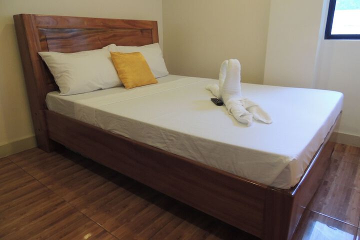 Room 14 of 26