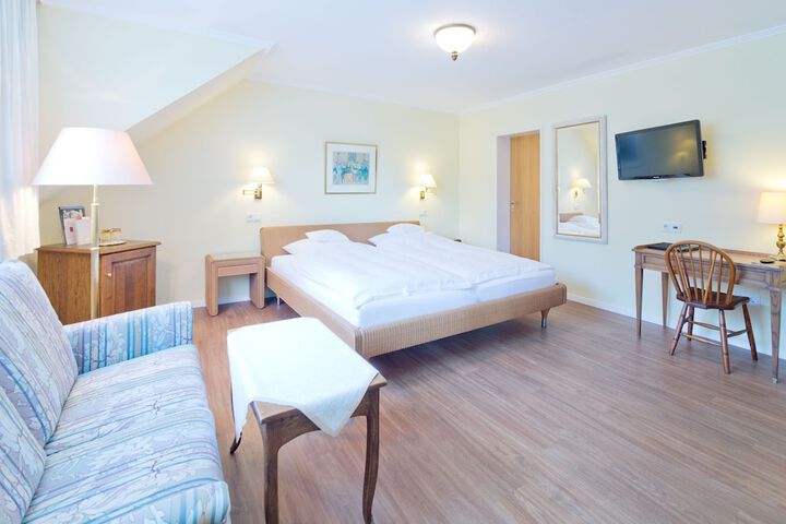 Room 9 of 55