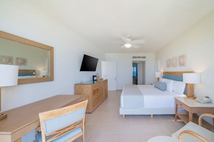 Room 35 of 113