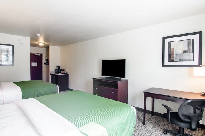 Room 3 of 46