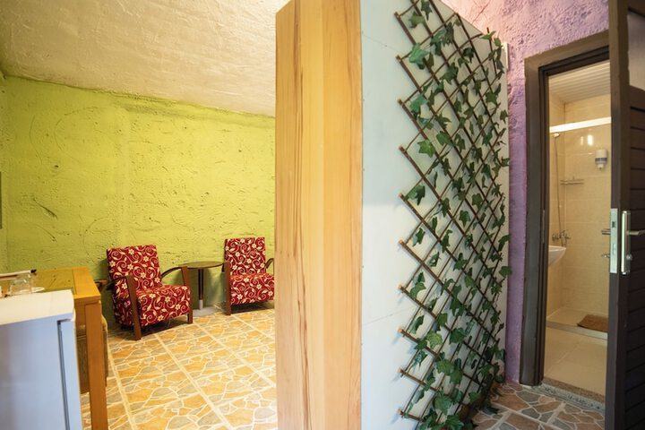 Room 7 of 22