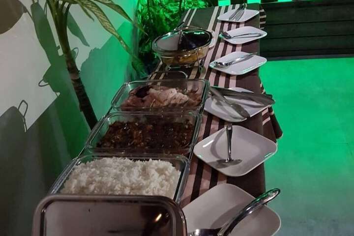 Dining 3 of 10