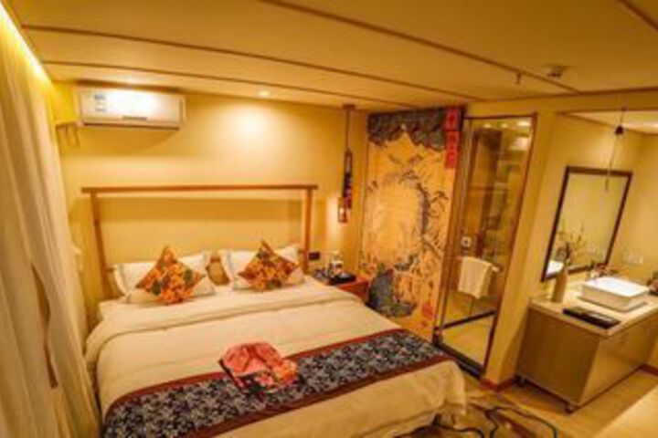 Room 18 of 20