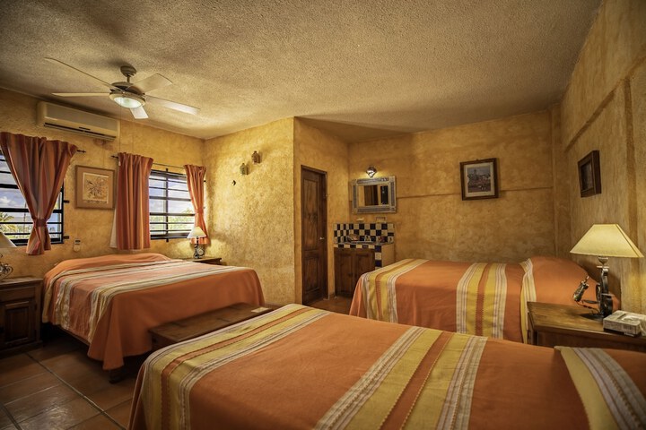 Room 9 of 85