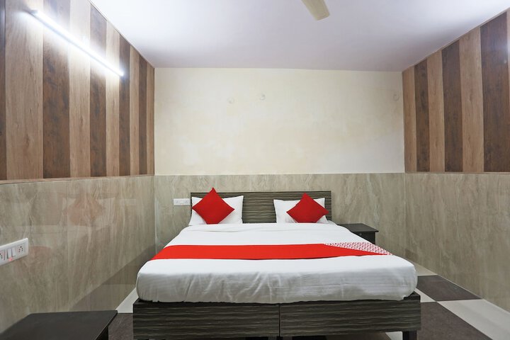 Room 15 of 27