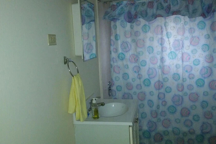 Room 9 of 19