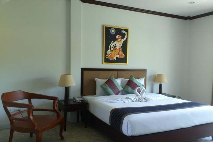 Room 19 of 43