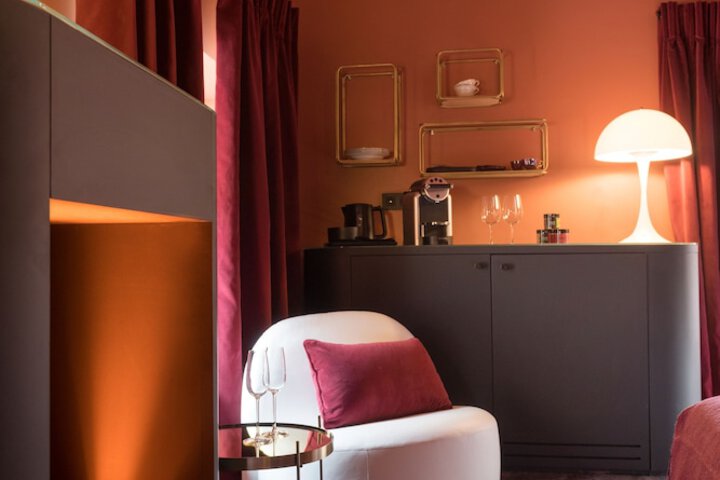 Room 206 of 285