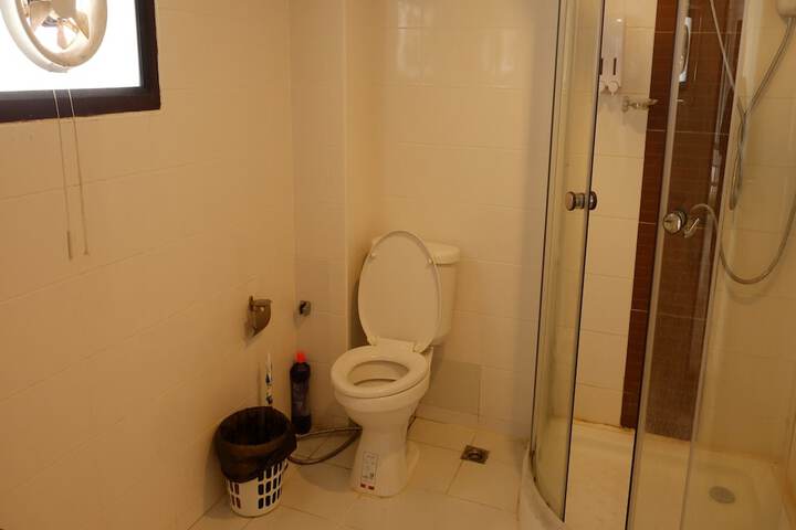 Room 11 of 27