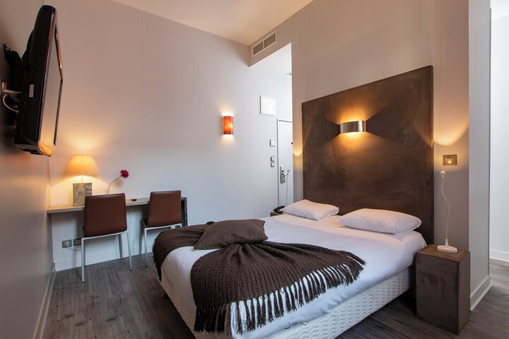 Room 15 of 59