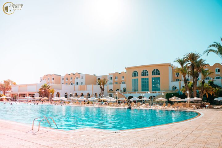 Hotel with Pool