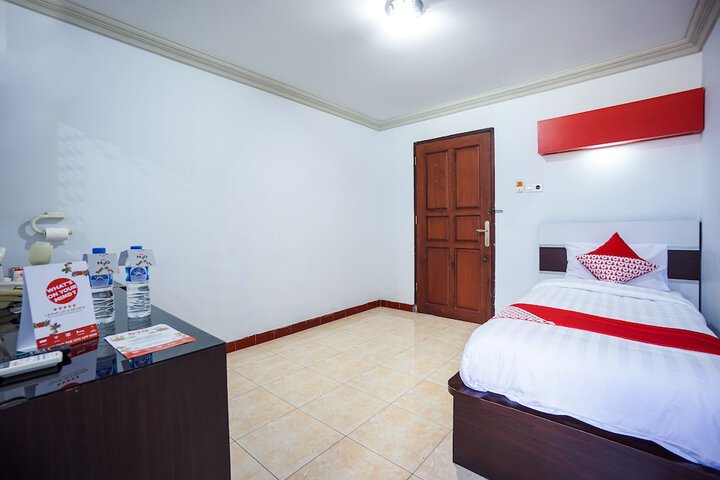 Room 14 of 32