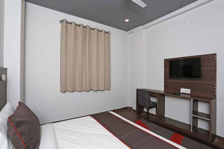 Room 19 of 28