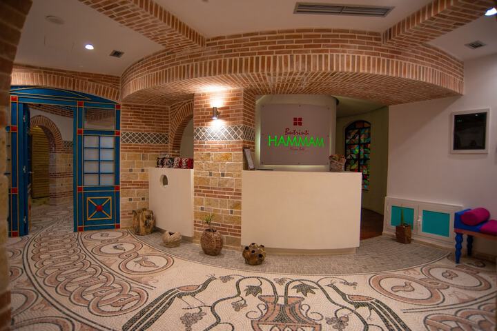 Hotel Interior 189 of 253