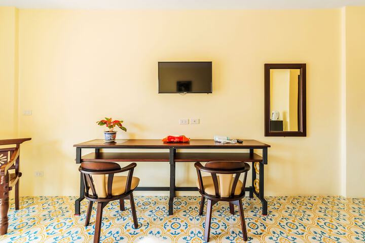 Room 8 of 35