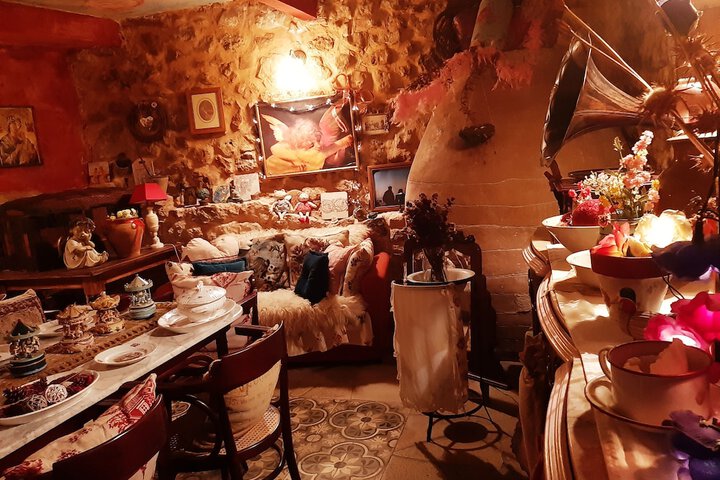 Dining 48 of 66