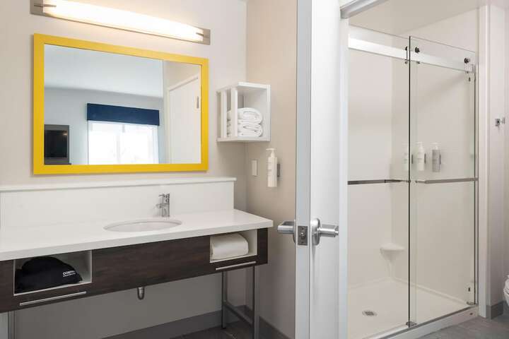 Bathroom shower