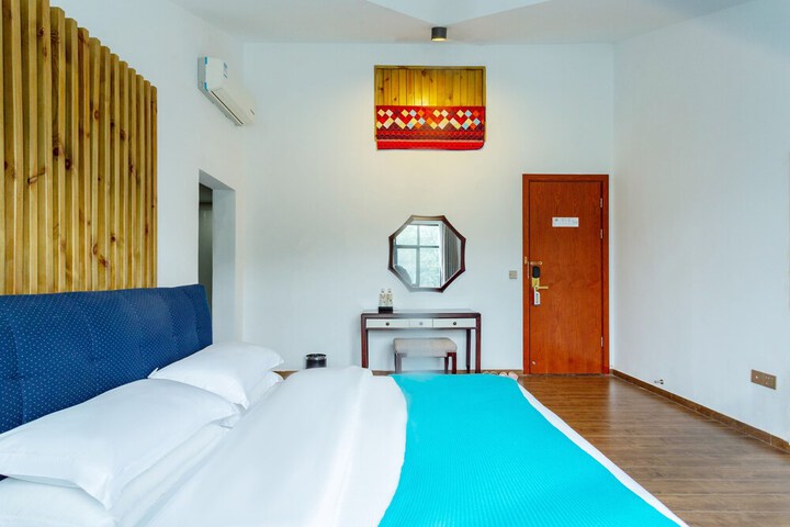 Room 27 of 174