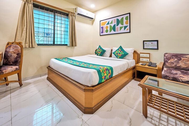 Room 28 of 52