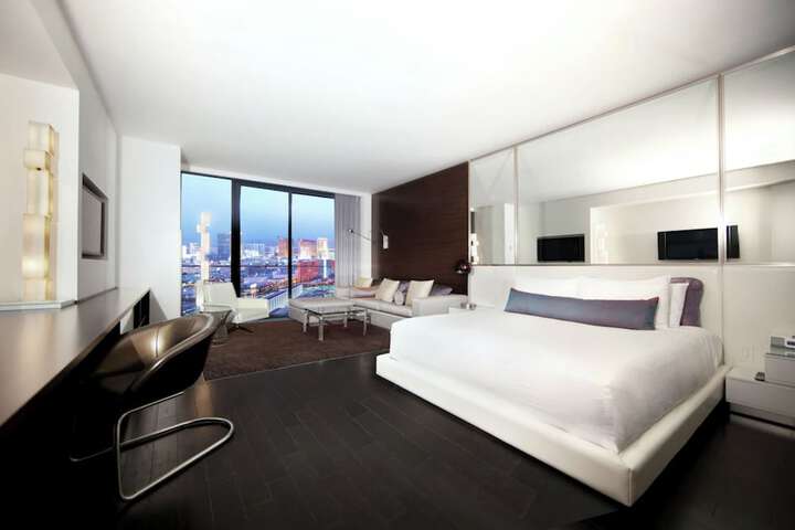 Room 8 of 44