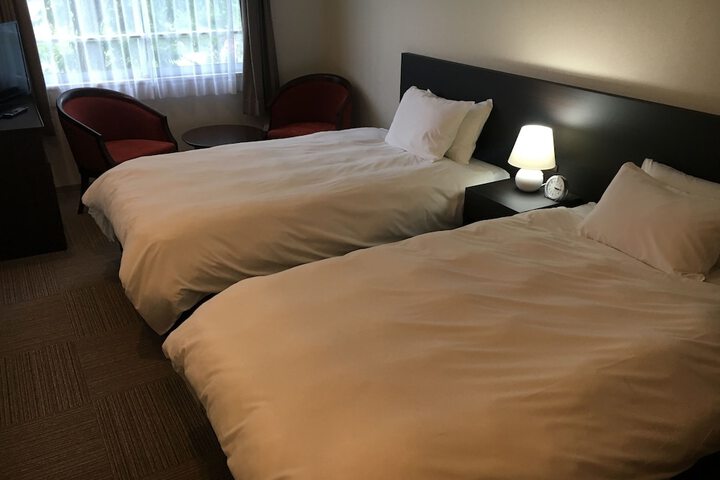 Room 5 of 44