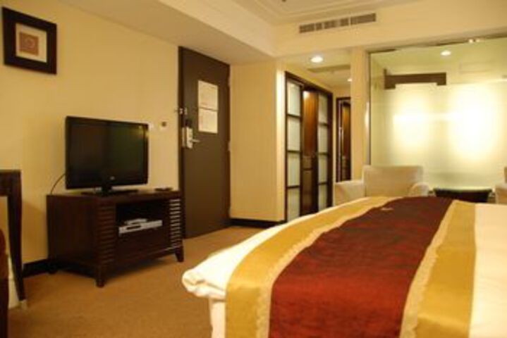 Room 55 of 82