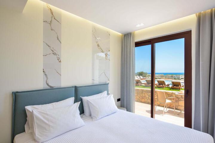 Panthea Luxury Living