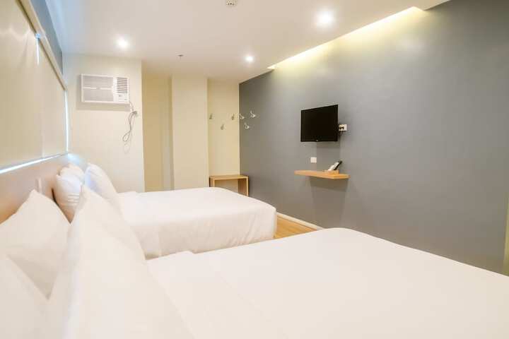 Room 12 of 47