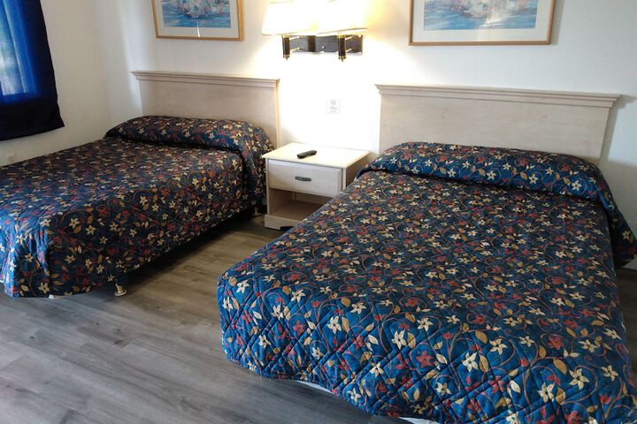 Standard Double Room (4 of 31)