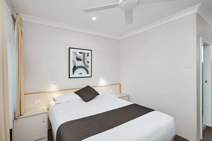 Room 13 of 53