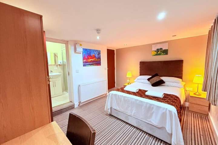 Room 7 of 20