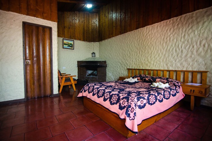 Room 6 of 49