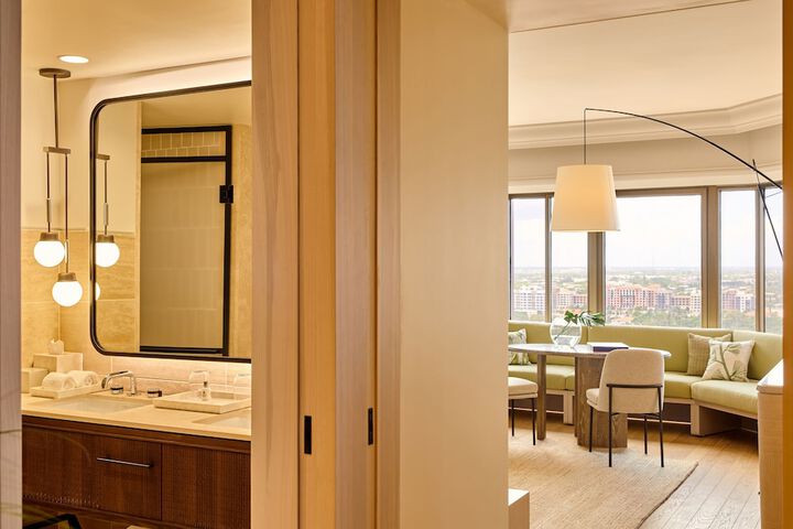 Room 20 of 97