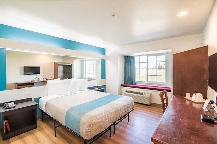 Room 35 of 58