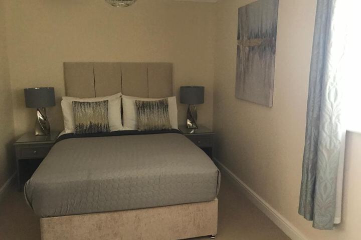 Room 4 of 32