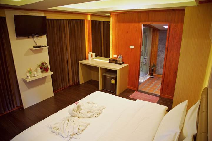 Room 34 of 61