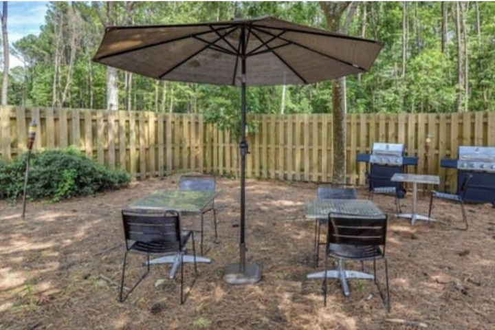 BBQ/picnic area