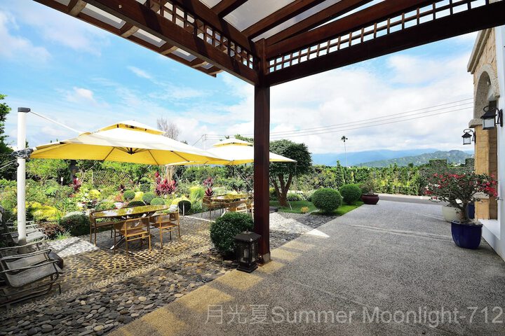 Terrace/Patio 30 of 49