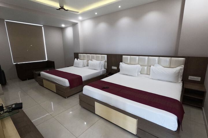 Room 10 of 71